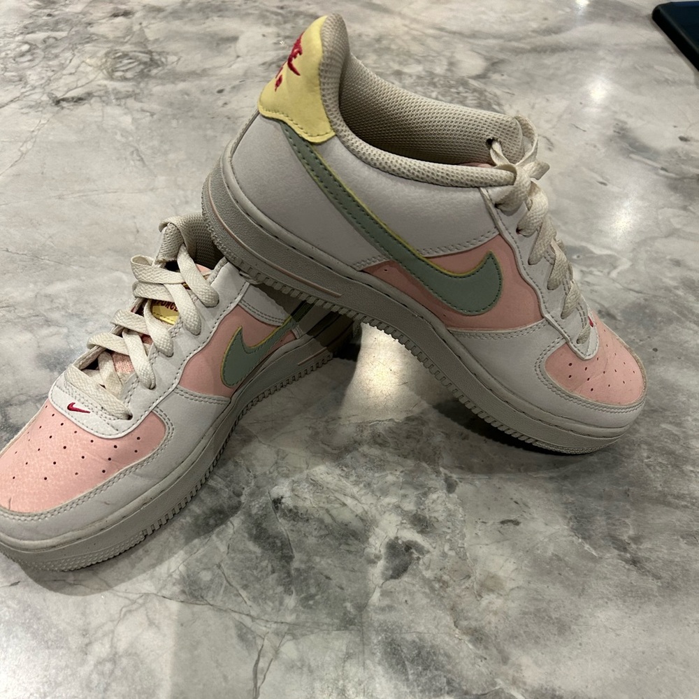 Girls Nike Air Force 1 Summit - White/Seafoam/Atmosphere. Size 5Y